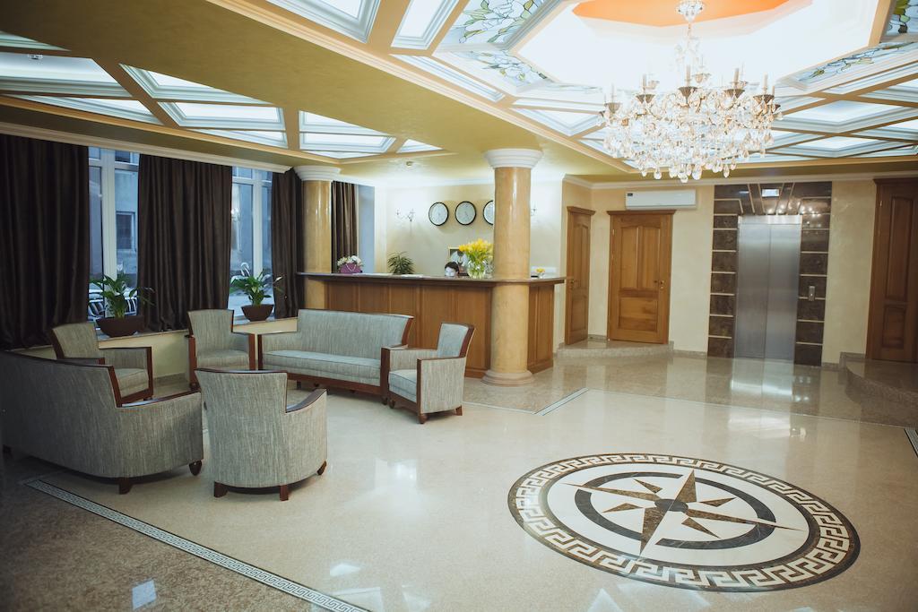 Magnum Hotel Berehove  Bagian luar foto