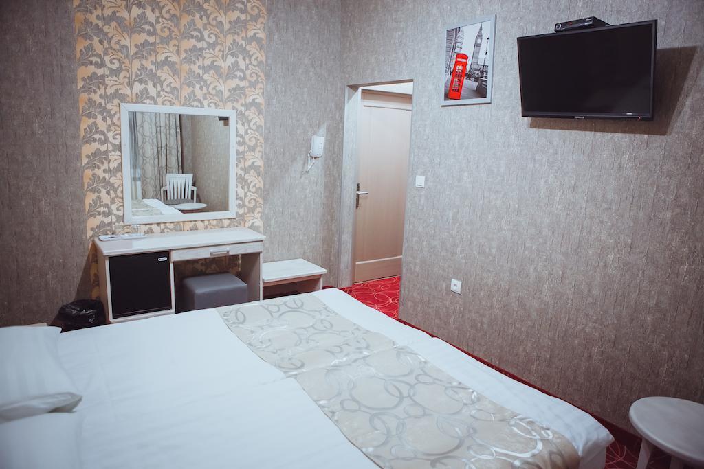 Magnum Hotel Berehove  Bagian luar foto